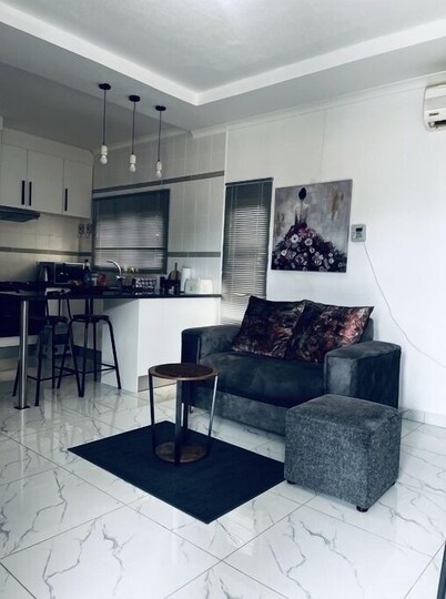 Tutume accommodation for travelers. Hotel, guest house or Lodge style