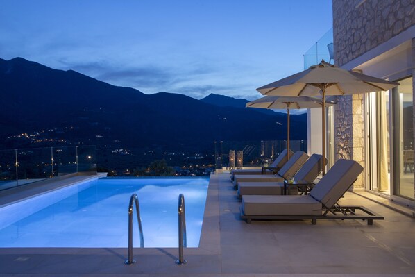 6 bedrooms - Majestic Luxury Villas (Lefkada)