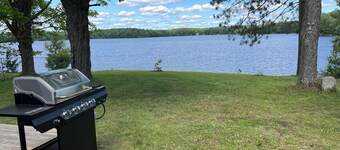 All season Lakefront cottage!