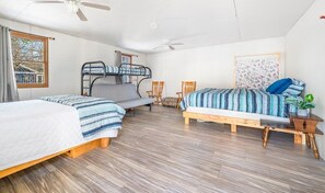 3 bedrooms, WiFi, bed sheets