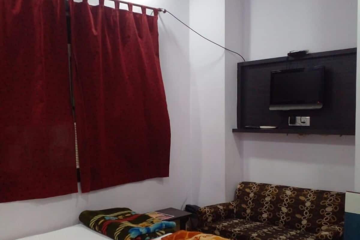 Deluxe Double Room, Balcony, City View | Free WiFi