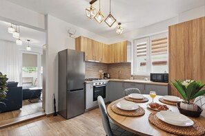 Zona de menjador de l'habitació