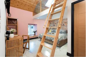 4 chambres, fer et planche à repasser, Wi-Fi, draps fournis