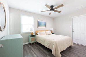 3 bedrooms, WiFi, bed sheets