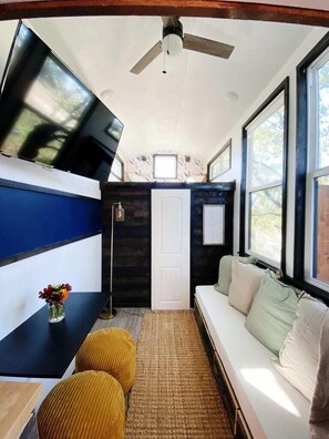 TV, offices