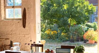 "Dachstudio - Schlamau19" Apartment mit gemeinsamer Terrasse und gemeinsamem Garten