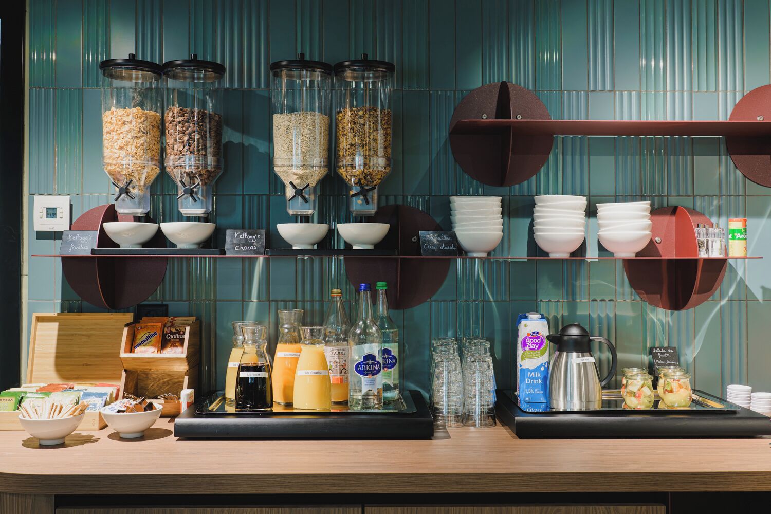 Tägliches Frühstücksbuffet (18 CHF pro Person)