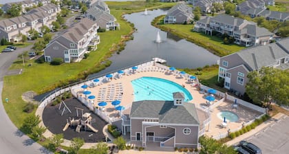 Whale of a Time Waterfront Stay for 10 With Resort-style Amenities