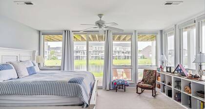 Whale of a Time Waterfront Stay for 10 With Resort-style Amenities