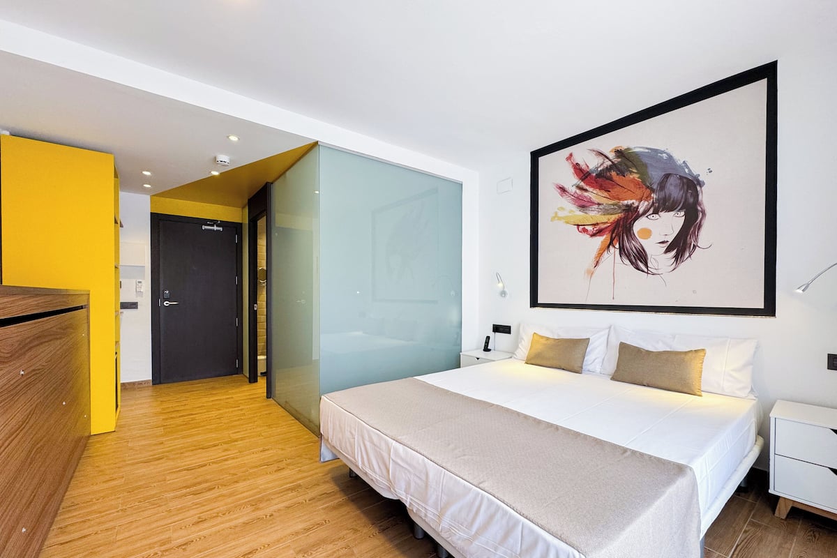 In-room safe, blackout drapes, free WiFi, bed sheets