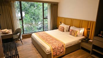 Deluxe Double Room | In-room safe, WiFi (free)