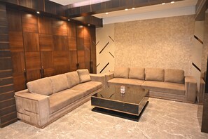 Banquet hall - Urvi Banquets & Guest House  (Bidhannagar)