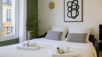 Studiolejlighed - byudsigt | Strygejern/strygebræt, weekendseng, gratis Wi-Fi, sengetøj