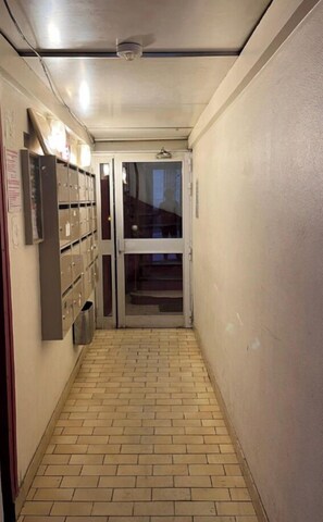 Property entrance - 1592 Félicité (Paris)