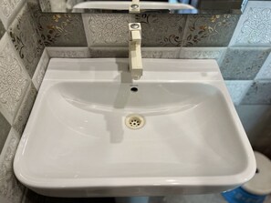 Superior Room | Bathroom