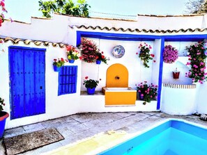 Pool - El Patio Andaluz (Campo-Nubes)