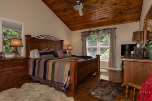 4 slaapkamers, een strijkplank/strijkijzer, gratis wifi, beddengoed