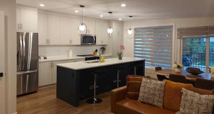 Cozy Haven in Glenbrook close to downtown