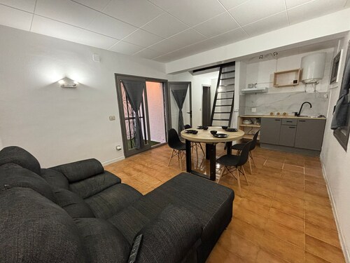 Casita moderna vacacional en roses