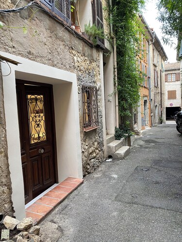 HISTORIC CITY STUDIO