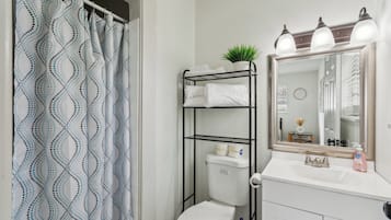 Shower, towels