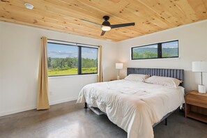 4 bedrooms, bed sheets - Horseshoe Haven*: 4  BR, 2.5  BA House in Canaan Valley, Sleeps 8 (Canaan Valley)