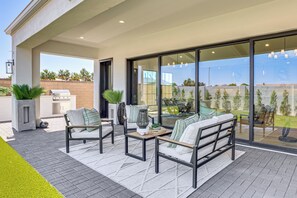 House (4 Bedrooms) | Interior