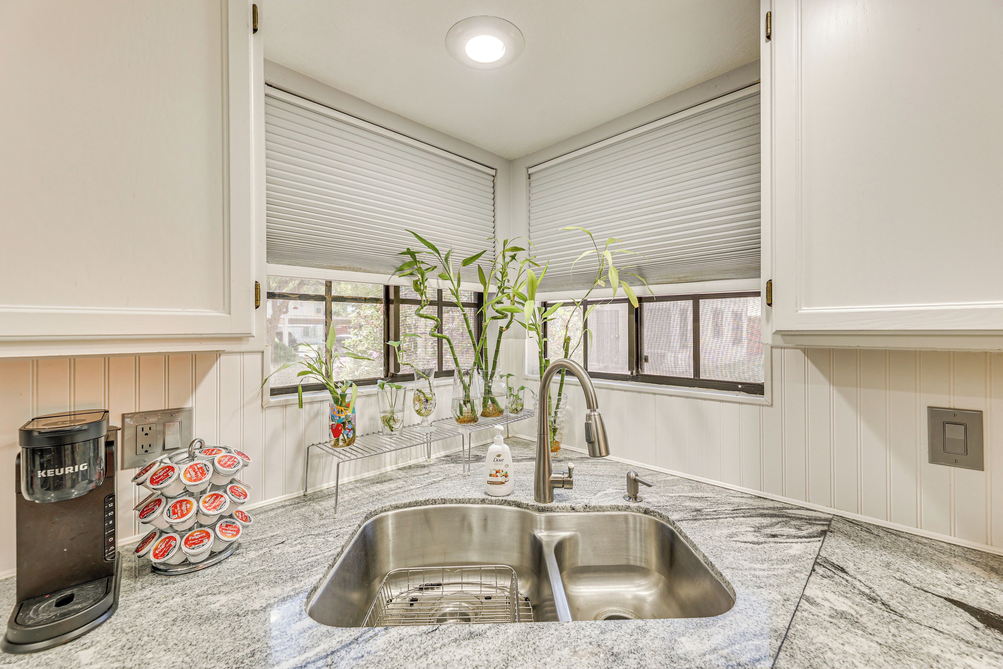 المنشأة من الداخل