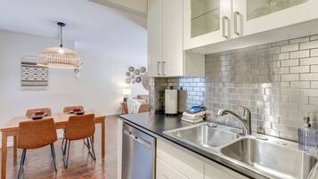 Apartment (1 Bedroom) | Interior