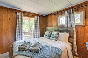 House (2 Bedrooms) | Interior - Dog Friendly: Cabin w/ Yard & Mtn Views in Cascade (Cascade)