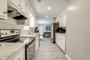 Hús (3 Bedrooms) | Að innan
