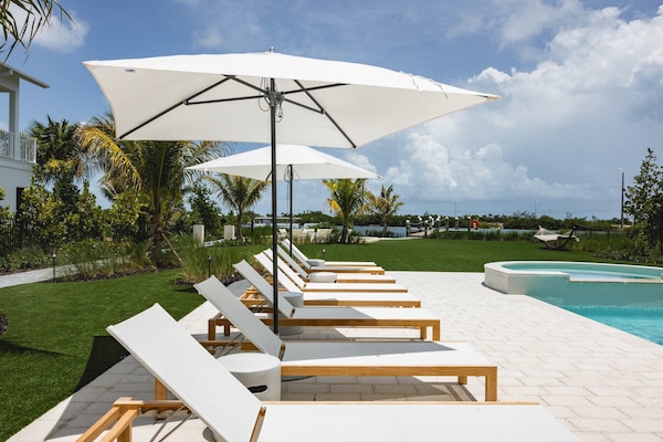 House | 8 bedrooms, Internet