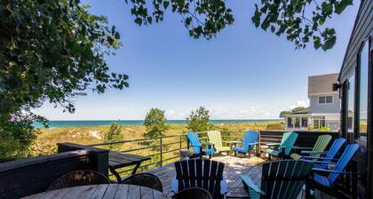 Beachfront Family Friendly Lake Michigan Retreat