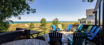 Beachfront Family Friendly Lake Michigan Retreat