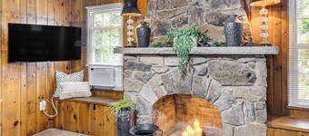 < 1 Mi to Raystown Lake: Family-friendly Cottage!