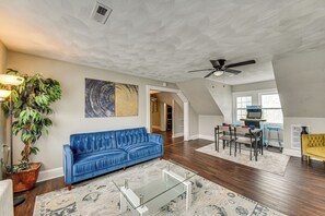 House (2 Bedrooms) | Front of property