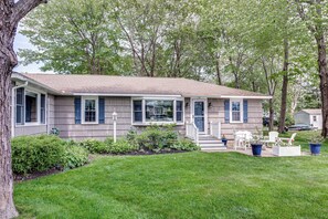Apartment (3 Bedrooms) | Interior - Walk to Goose Rocks Beach: Quiet Townhome w/ Patio (Kennebunkport)