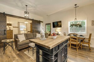 House (1 Bedroom) | Interior