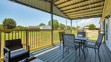 House (4 Bedrooms) | Front of property