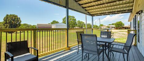 House (4 Bedrooms) | Front of property