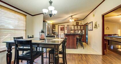1 Mi to Lake Texoma: Peaceful Kingston Getaway