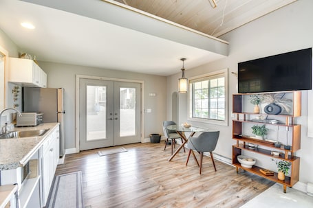 Home w/ Lake Views on Finger Lakes Wine Trail
