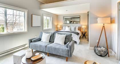 Home w/ Lake Views on Finger Lakes Wine Trail