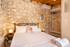 1 bedroom, WiFi, bed sheets, wheelchair access