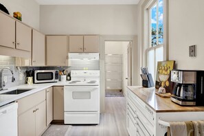 Fridge, microwave, oven, stovetop - Steps from Forsyth Park-Parking Spot Included! (Savannah)