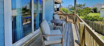 Permanent Waves | Near Beach + Pool Access