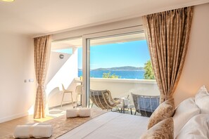 1 chambre, fer et planche à repasser, accès au Wi-Fi (inclus)