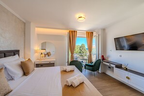 Unclassified image, 4 of 15, button - Zaratino Room 4 (Zadar)