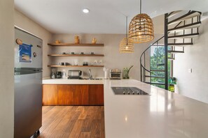 Microwave, stovetop, dishwasher, cookware/dishes/utensils