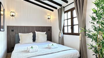 Appartamento Comfort, vista cortile | Ferro/asse da stiro, Wi-Fi gratuito